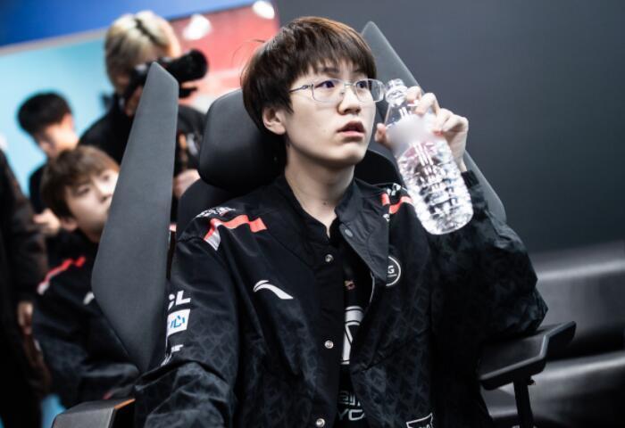 章即將展開 章即將展開