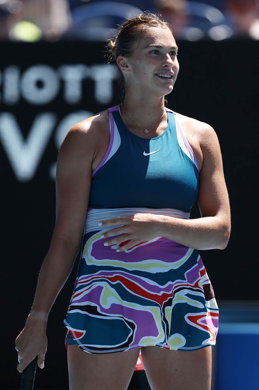 中国选手必 中国选手必