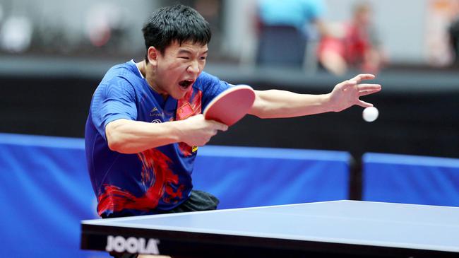 更展现出他 更展现出他