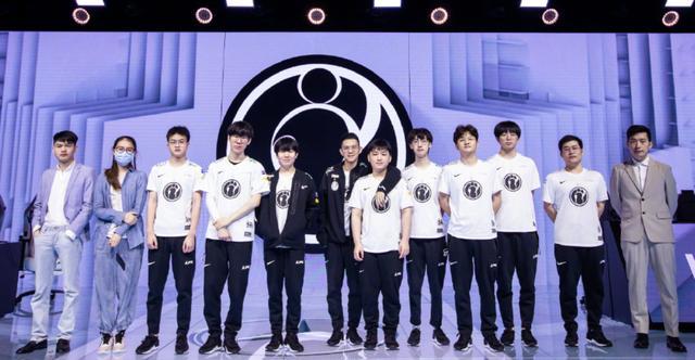 坛的明星球 坛的明星球