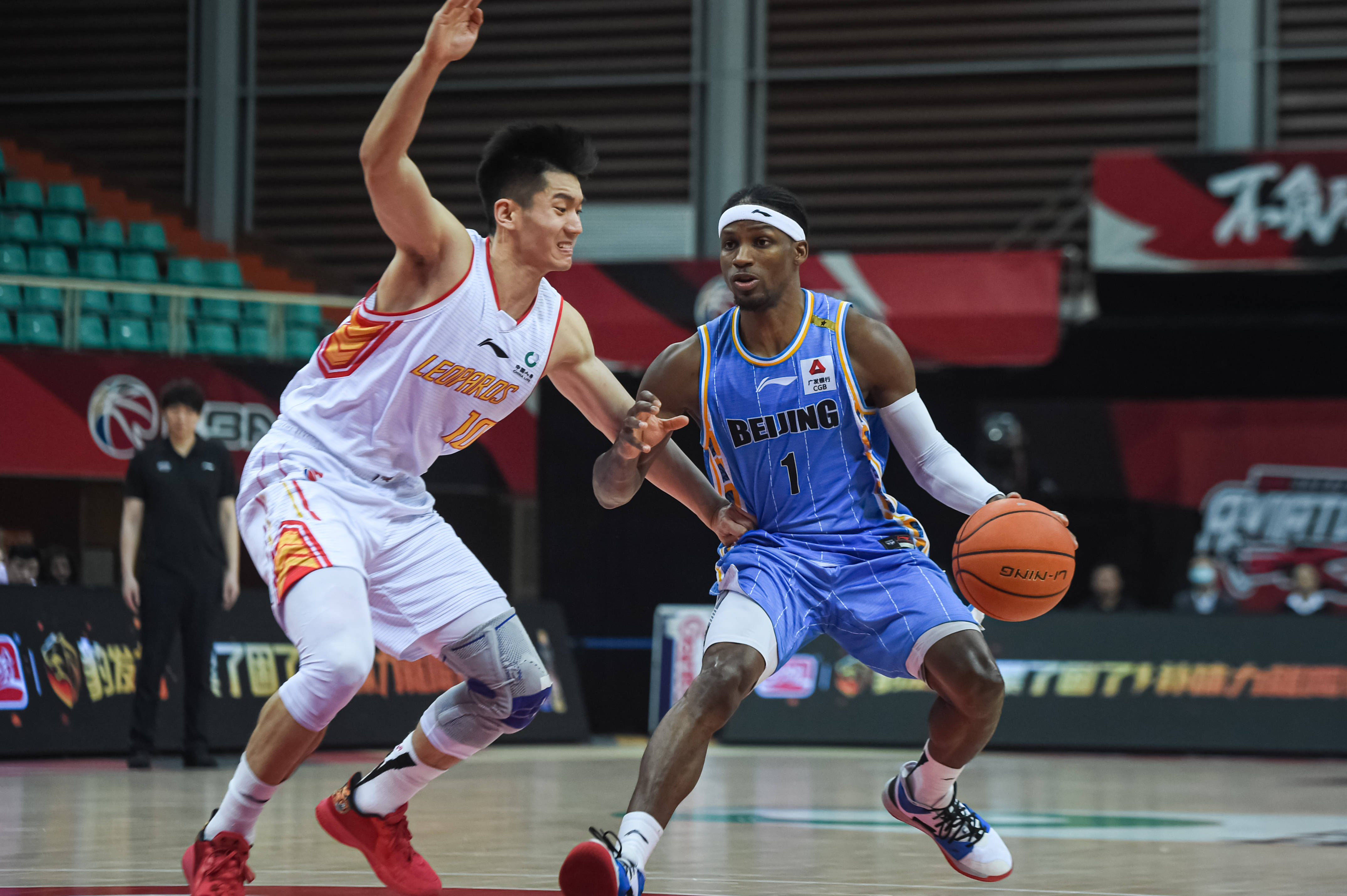 对于财政仍 对于财政仍